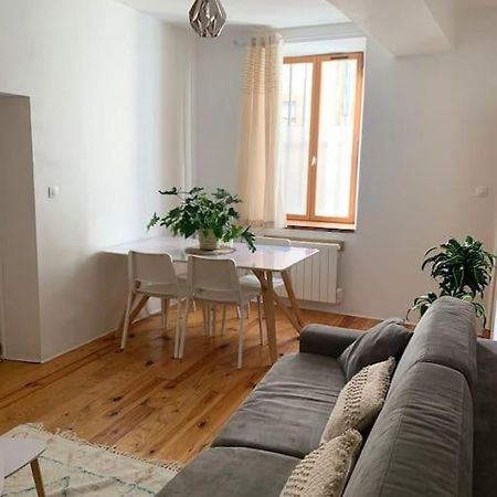 Le Petit Cocon Nimois Lägenhet Nîmes Exteriör bild
